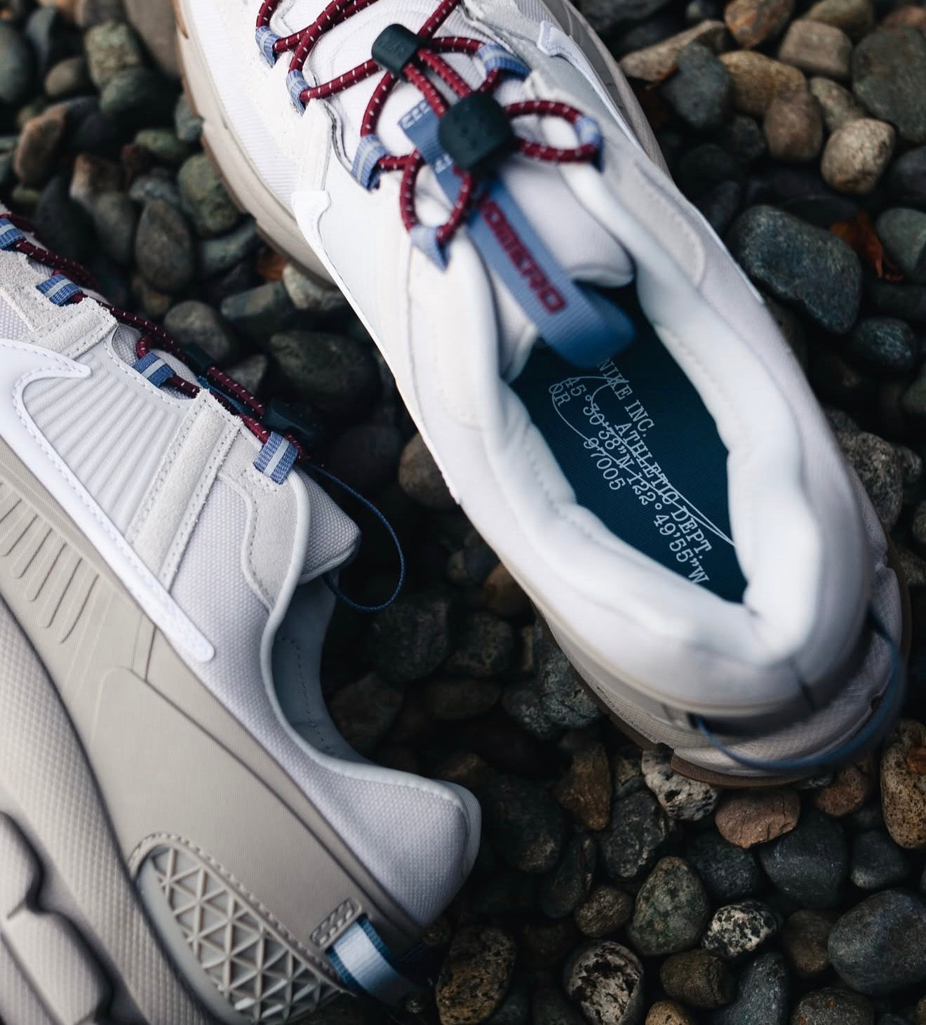 Zoom Vomero Roam College Grey