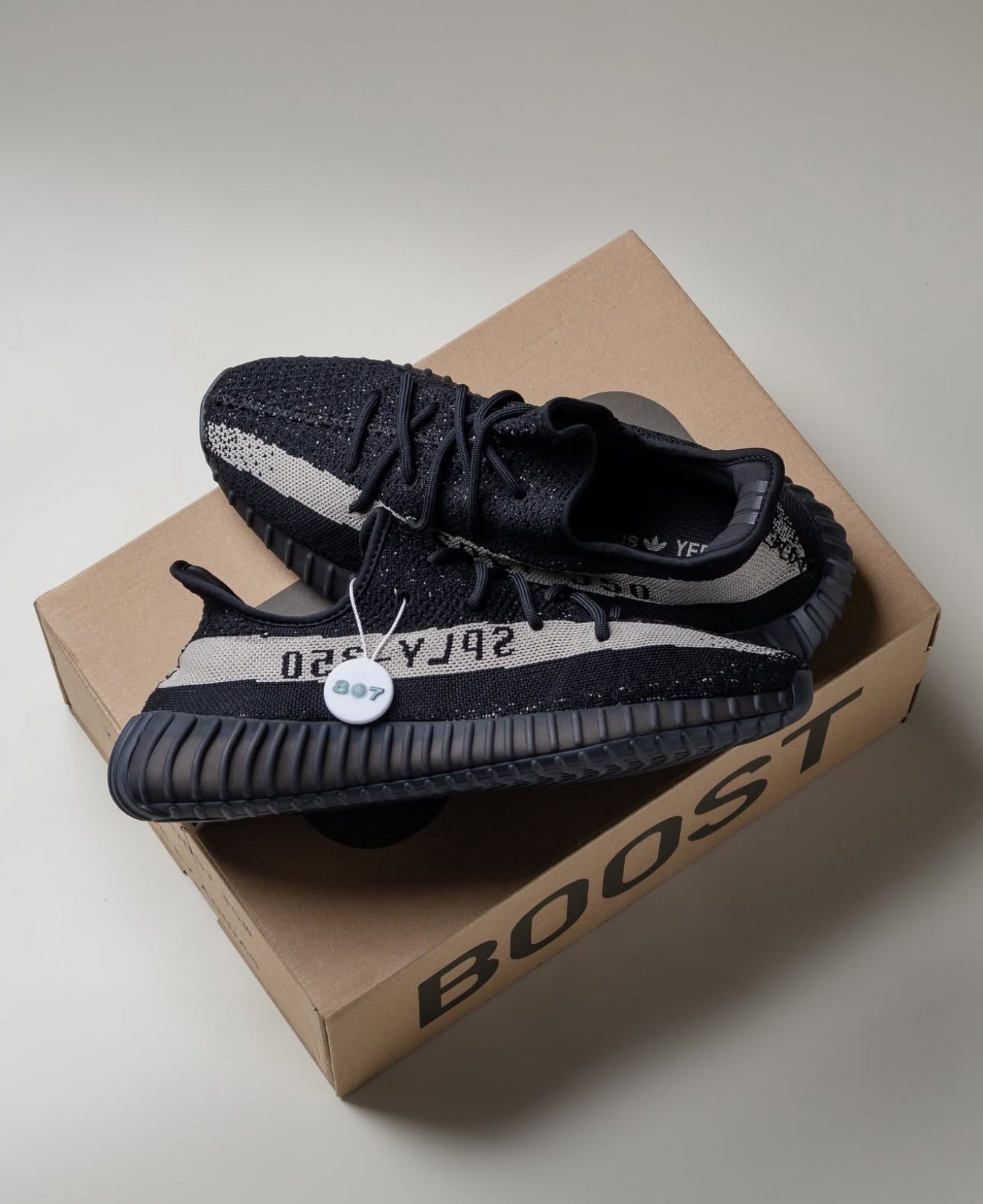 Yeezy Boost 350 V2 Oreo