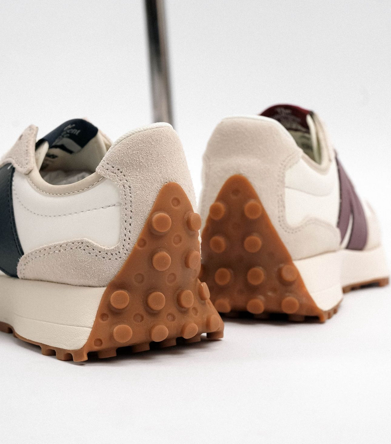 WMNs New Balance 327 Moonbeam Outerspace