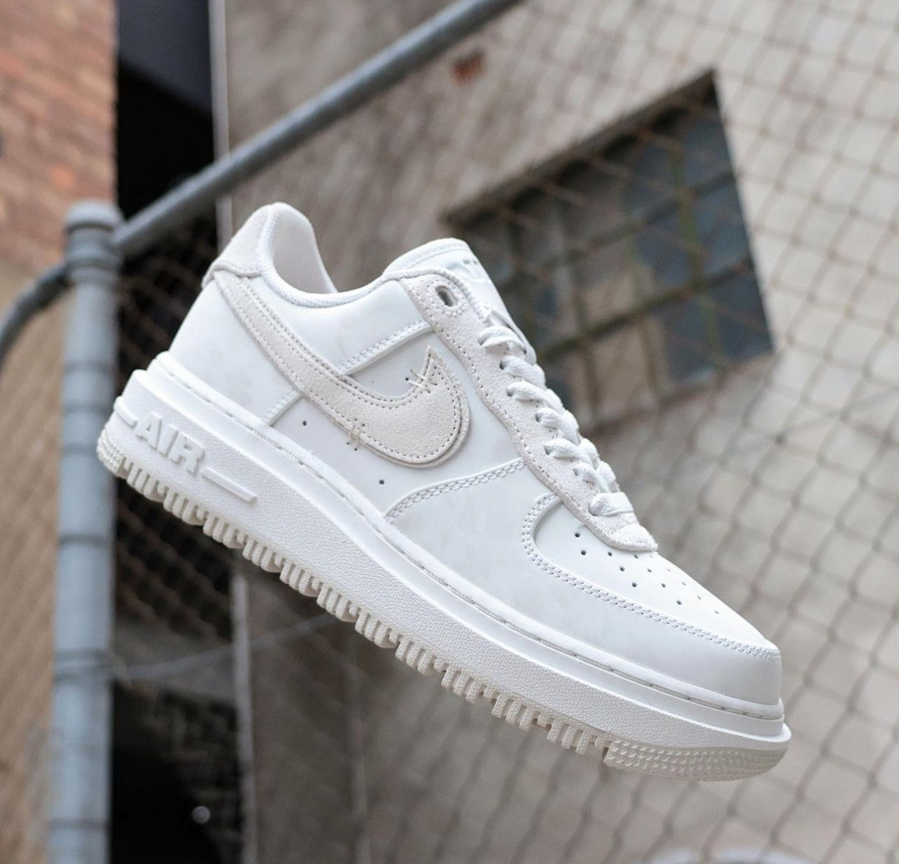Airforce 1 Luxe Summit White