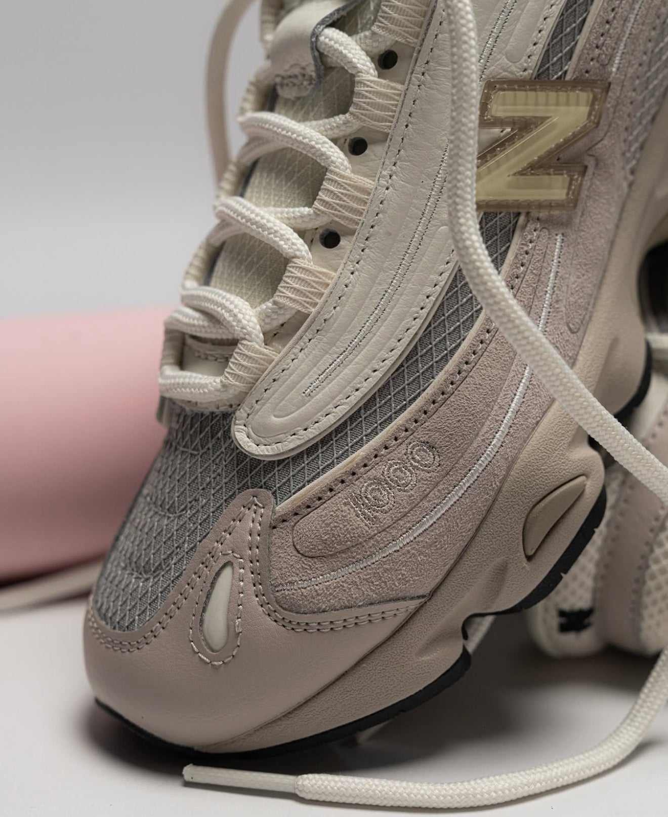 NB Balance 1000 Grey Cream