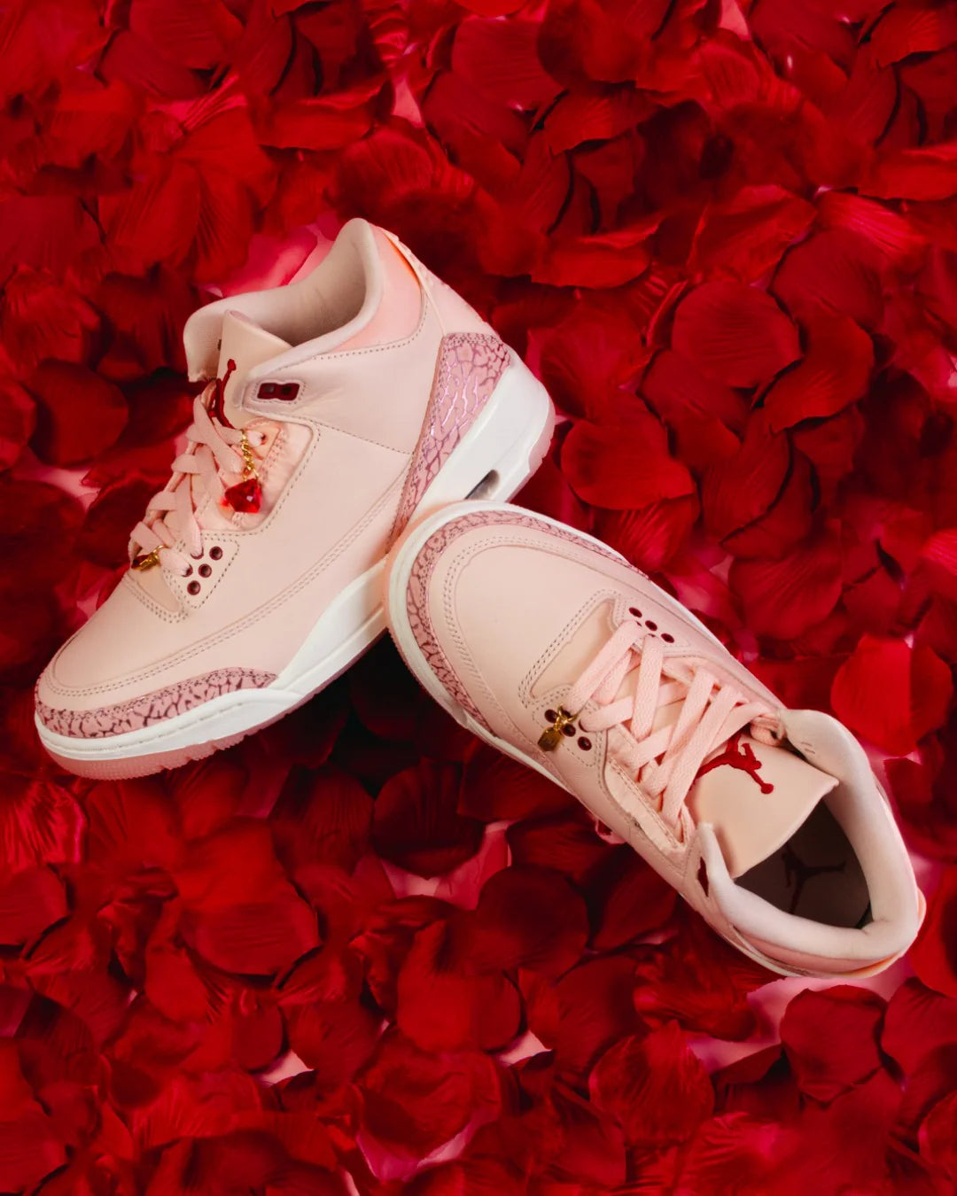 WMNs Air Jordan 3 Valentine's Day Treat Yourself