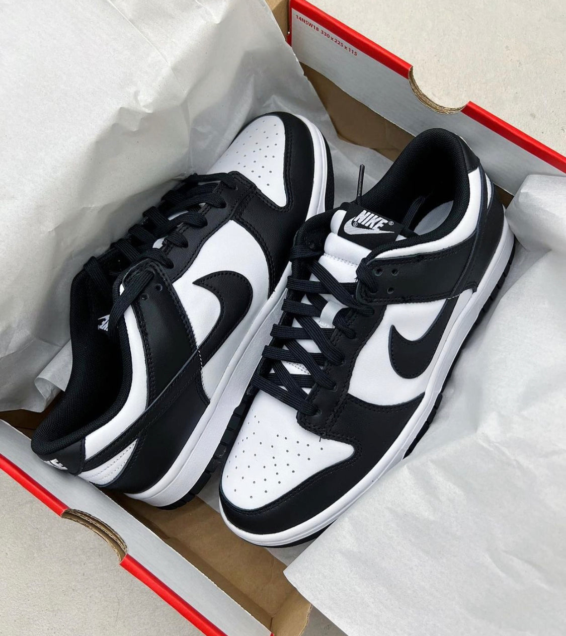 Dunk Low Panda