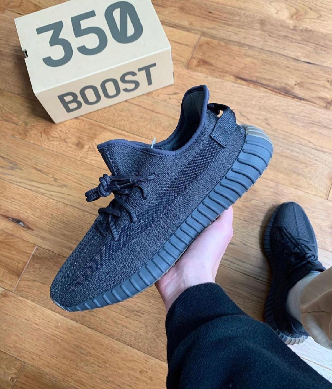WMNs Yeezy Boost 350 V2 Static Black Lace Reflectives