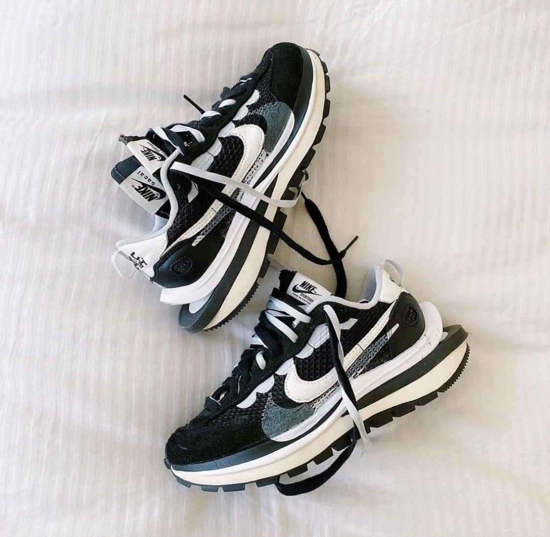 Air Sacai x Vaporwaffle Black White