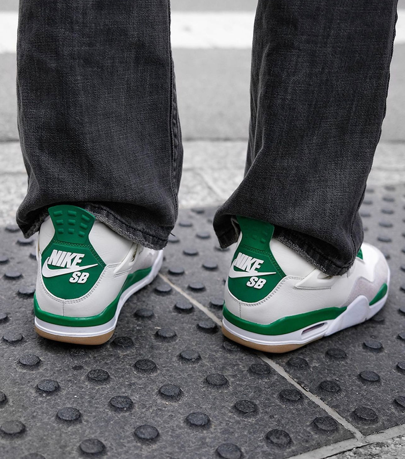 SB Air Jordan 4 Pine Green