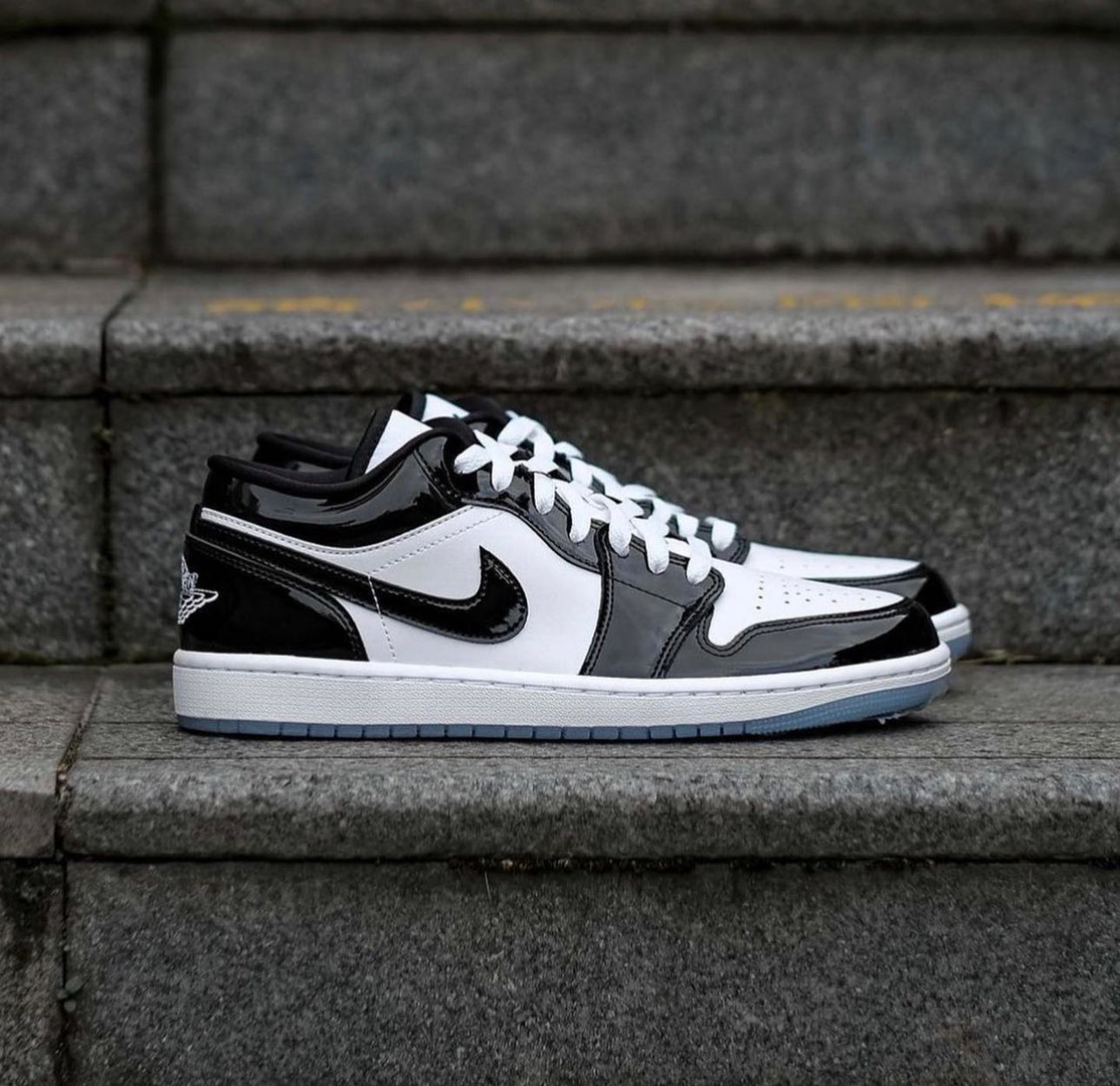 Air Jordan 1 Low Concord