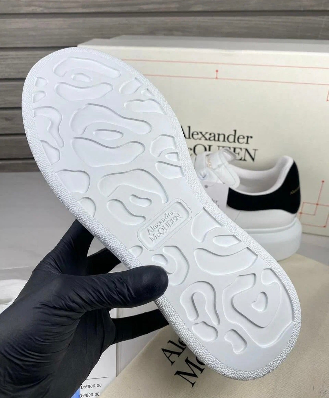 WMNs Alexander McQueen Oversized White/Black