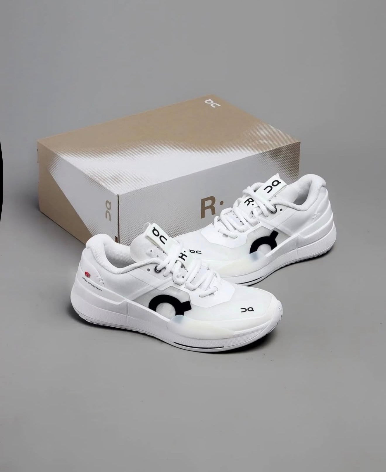 On The Roger Pro 2 Clay White Black