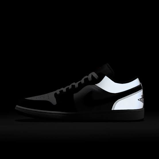 Air Jordan 1 Low SE White Fire Red Black Matte Silver