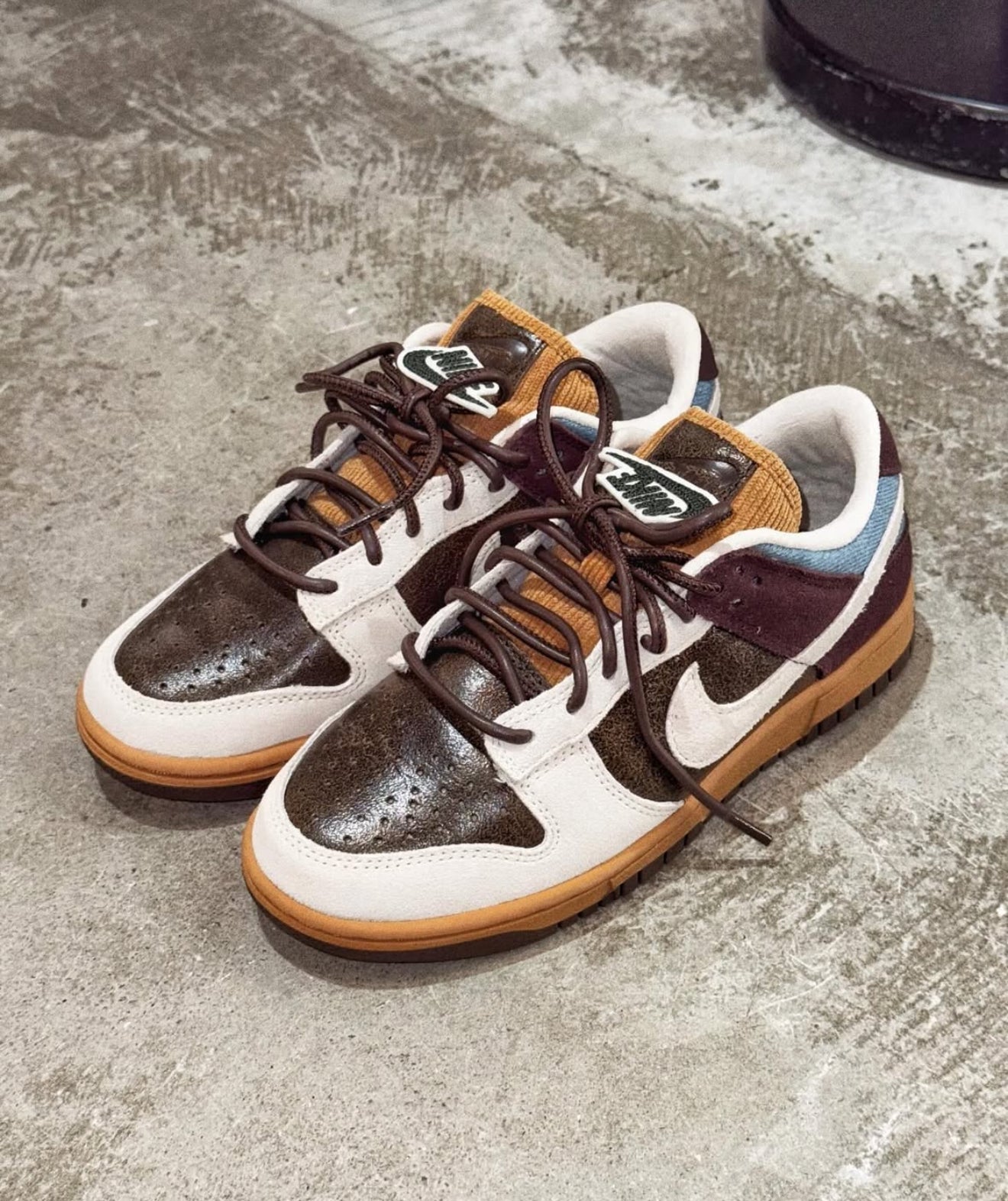 Dunk Low Love and Peace