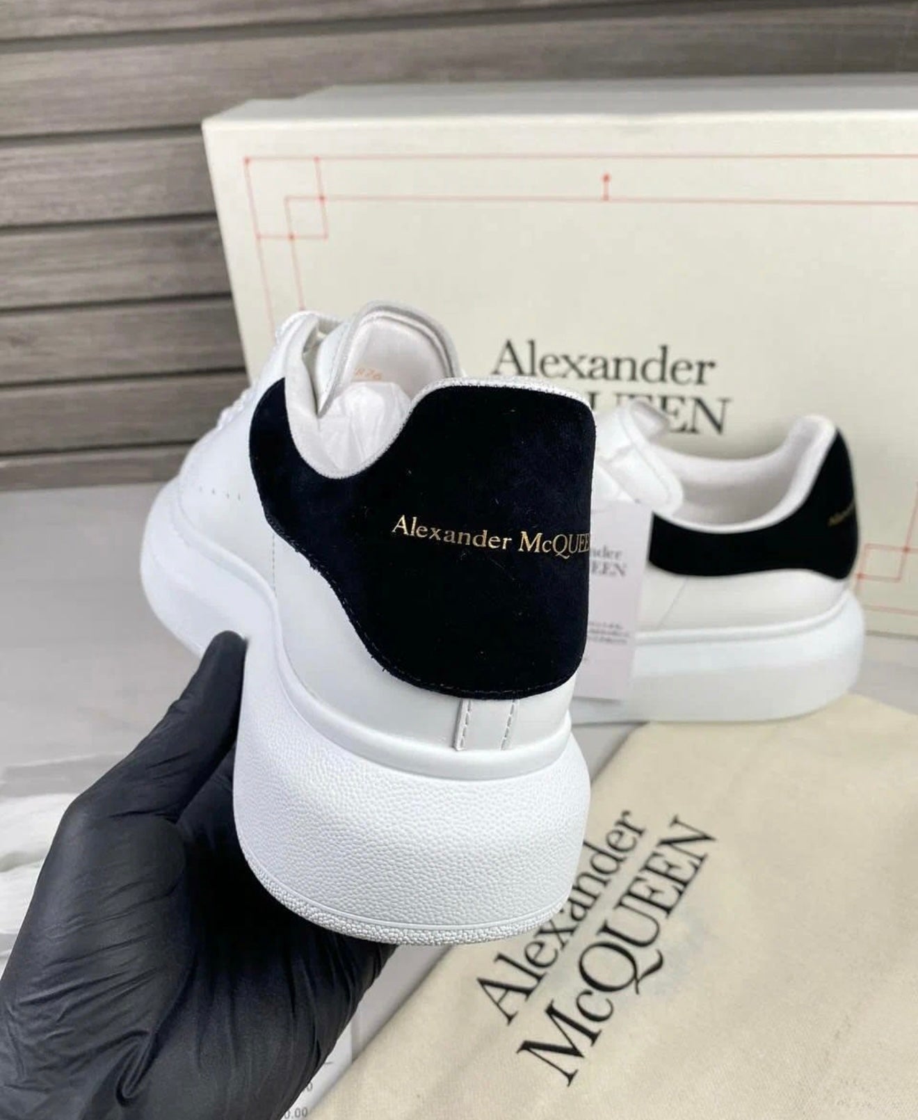 WMNs Alexander McQueen Oversized White/Black
