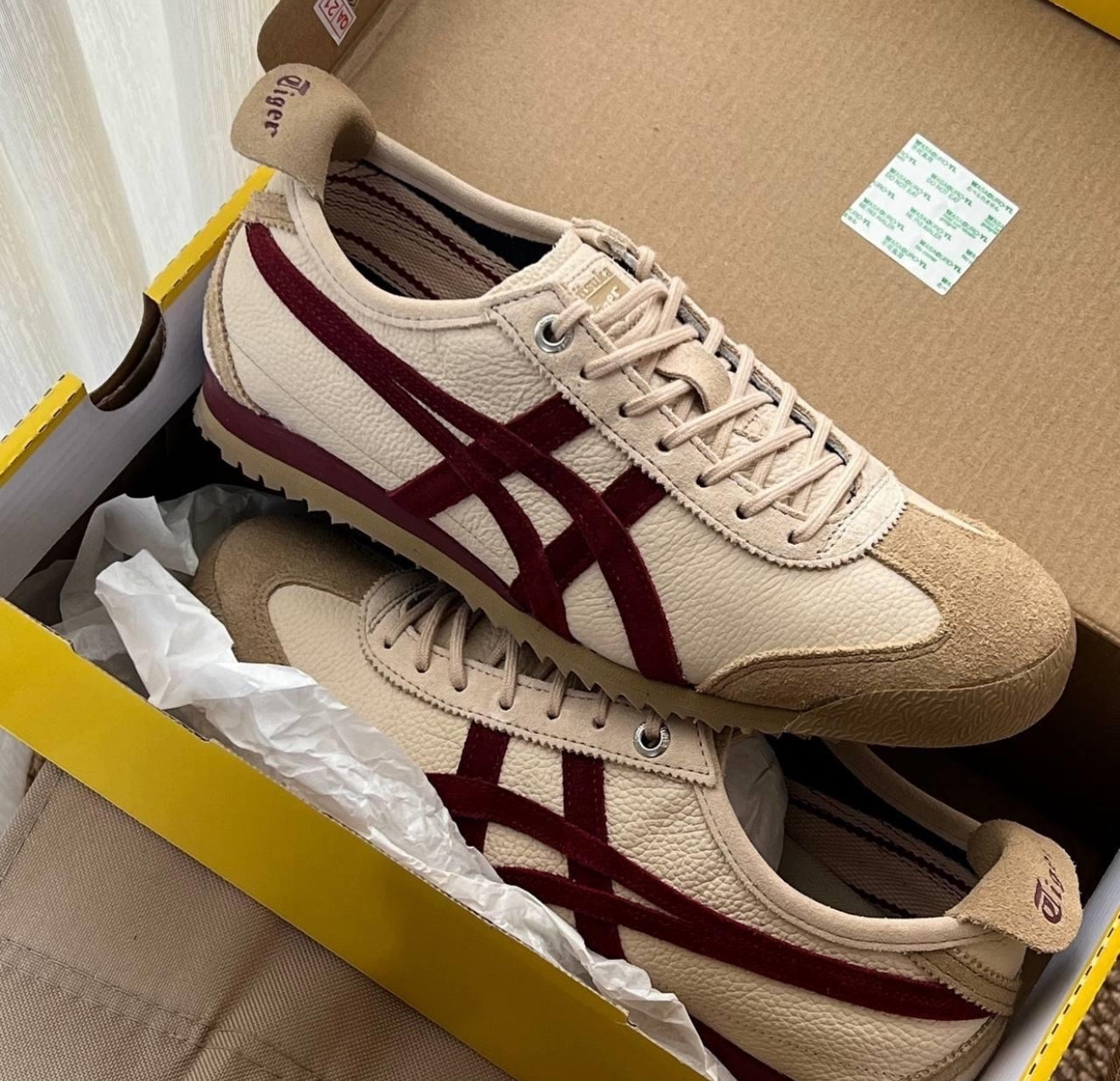 Mexico 66 Lace Up SD Beige Beet Juice
