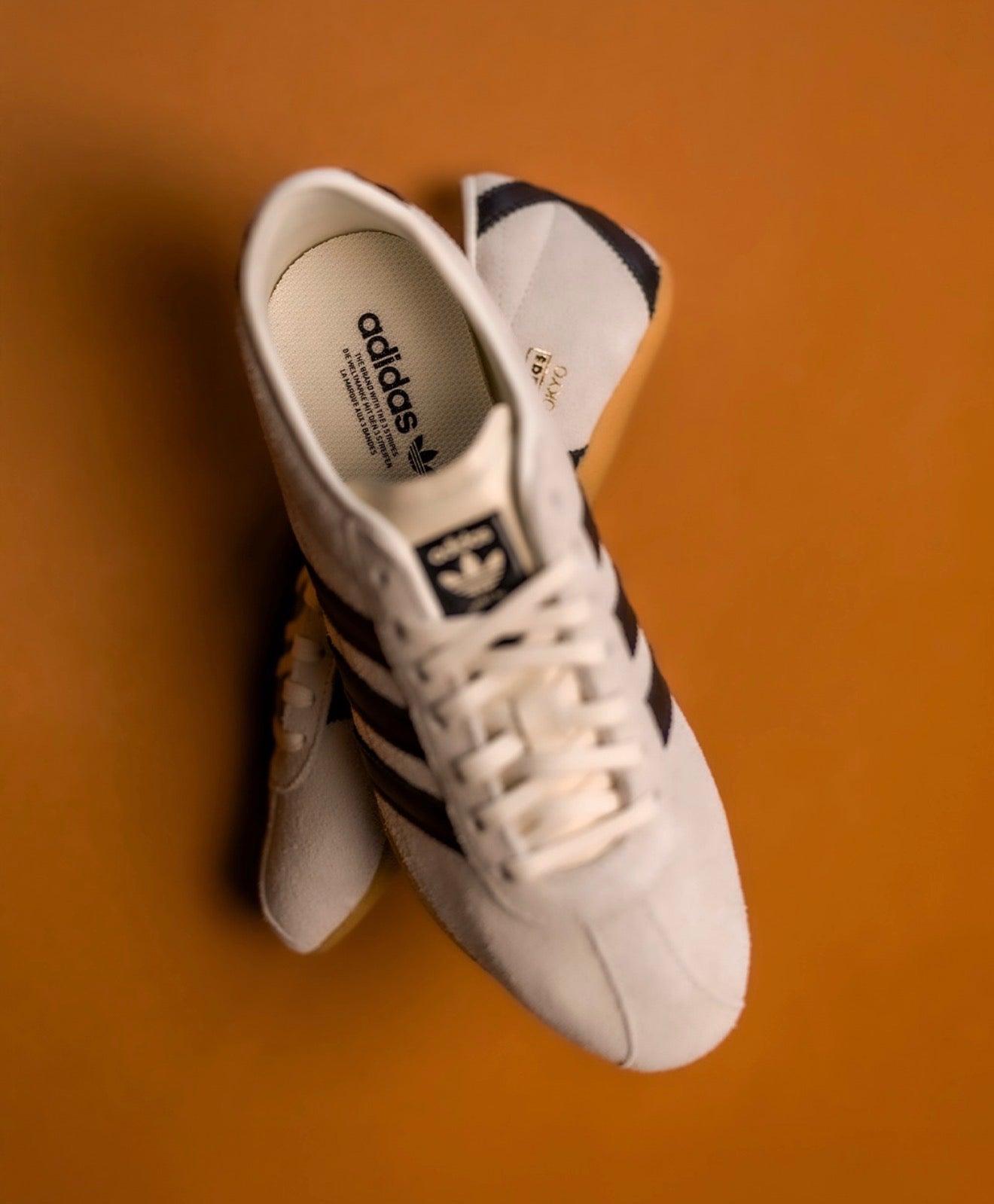 Tokyo Offwhite Black