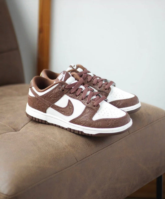 Dunk Low Embossed Baroque Sail Fauna Brown