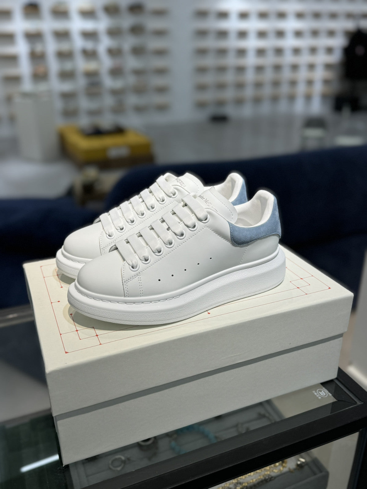 Alexander McQueen Oversized White/Blue