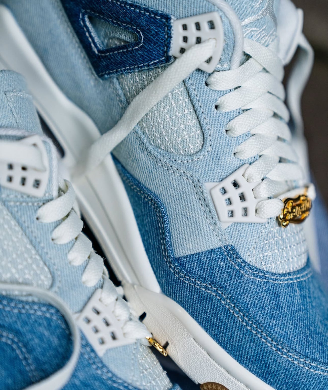 Air Jordan 4 Retro TEX Denim Worn Blue