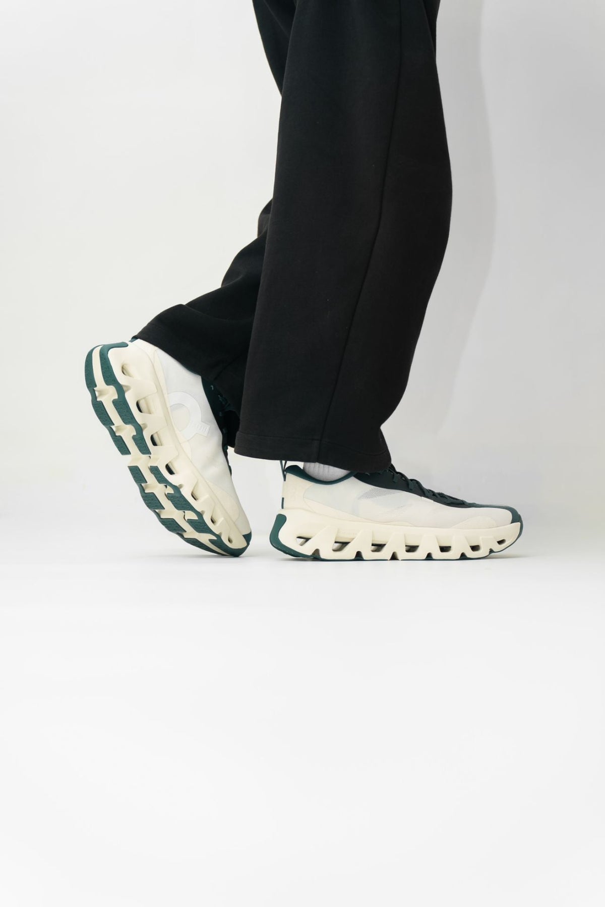 Kith x ON K-Tech 1 Tofu Sea Moss