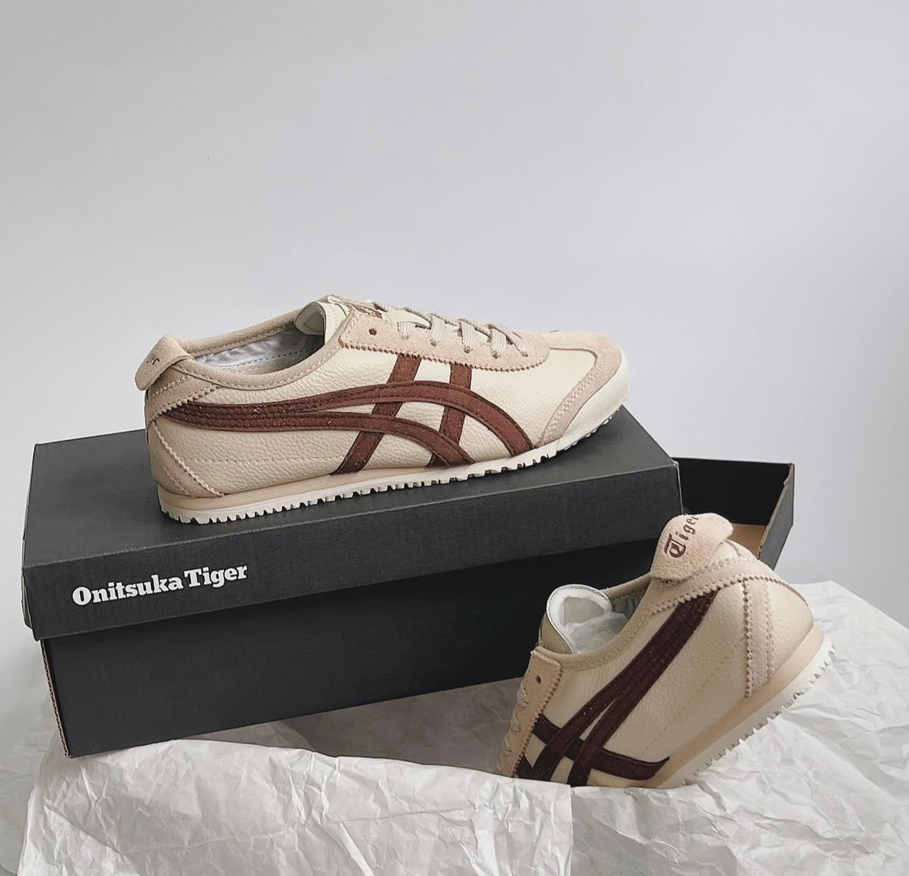 Mexico 66 Lace Up Vintage Cream Brown
