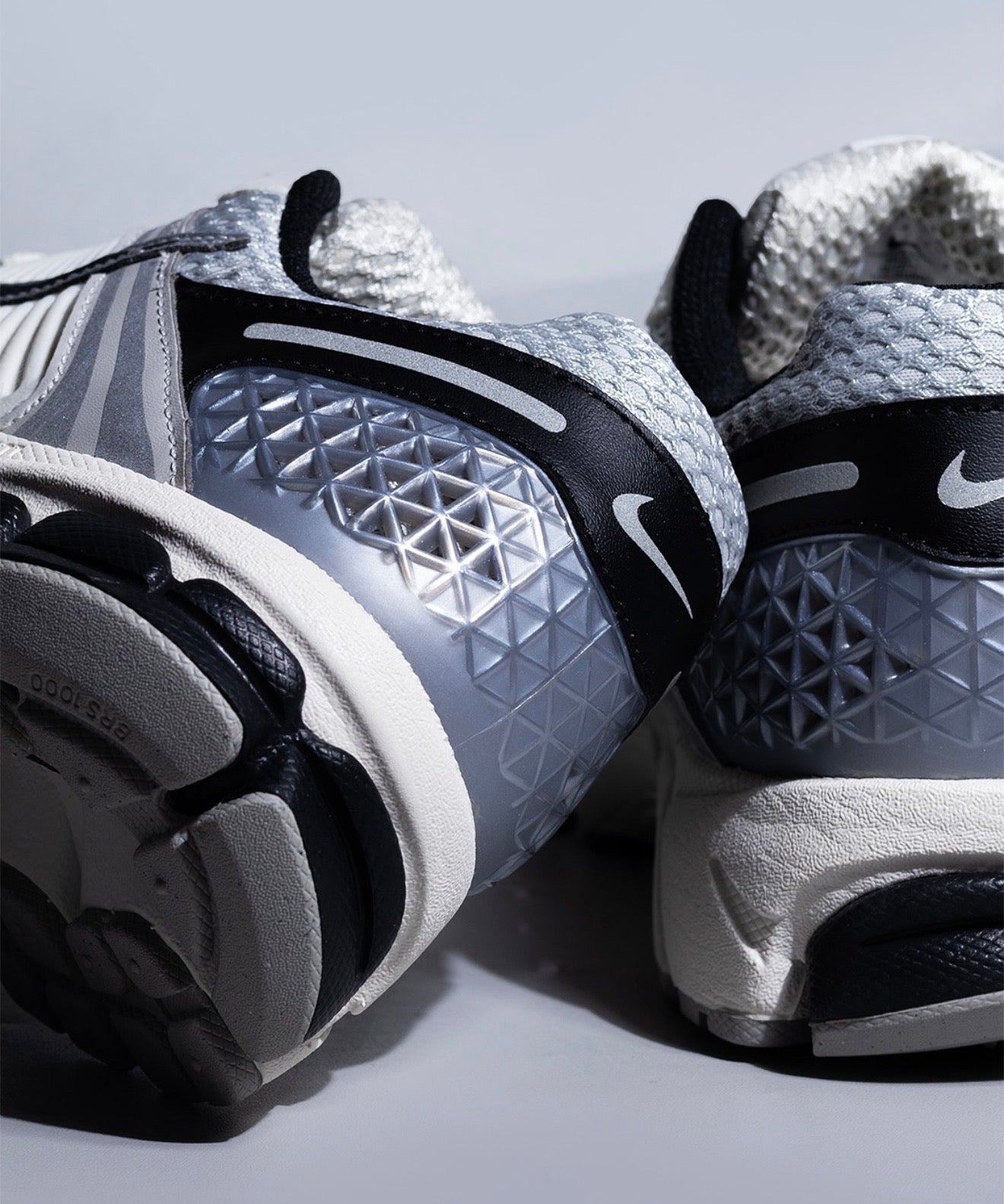 Zoom Vomero 5 Photon Dust