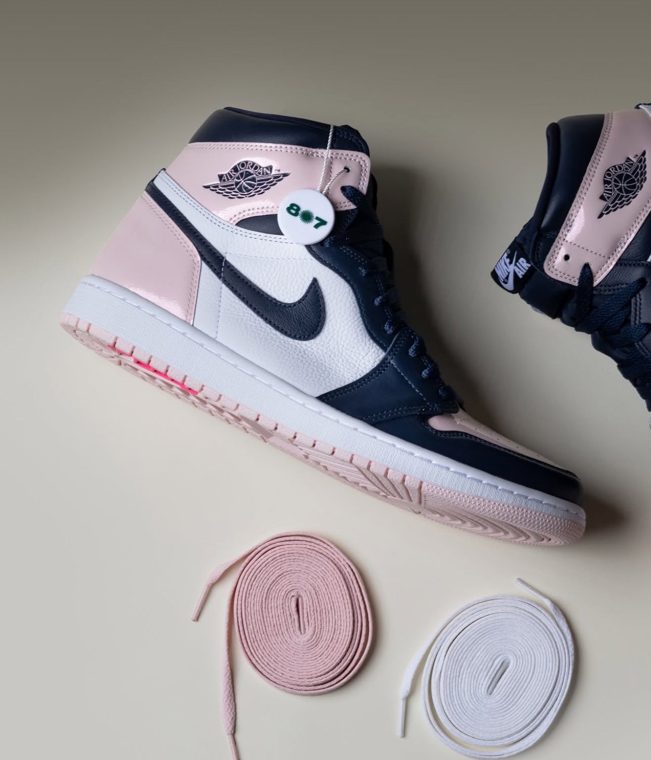 WMNs Air Jordan 1 Retro High OG Atmosphere