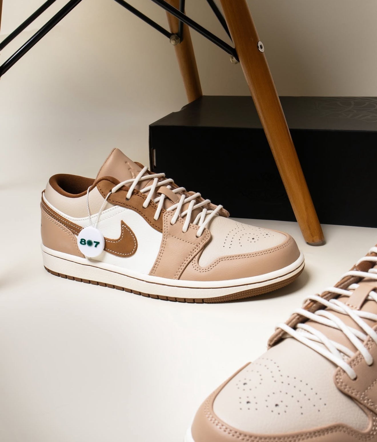 Air Jordan 1 Low Hemp Light British Tan