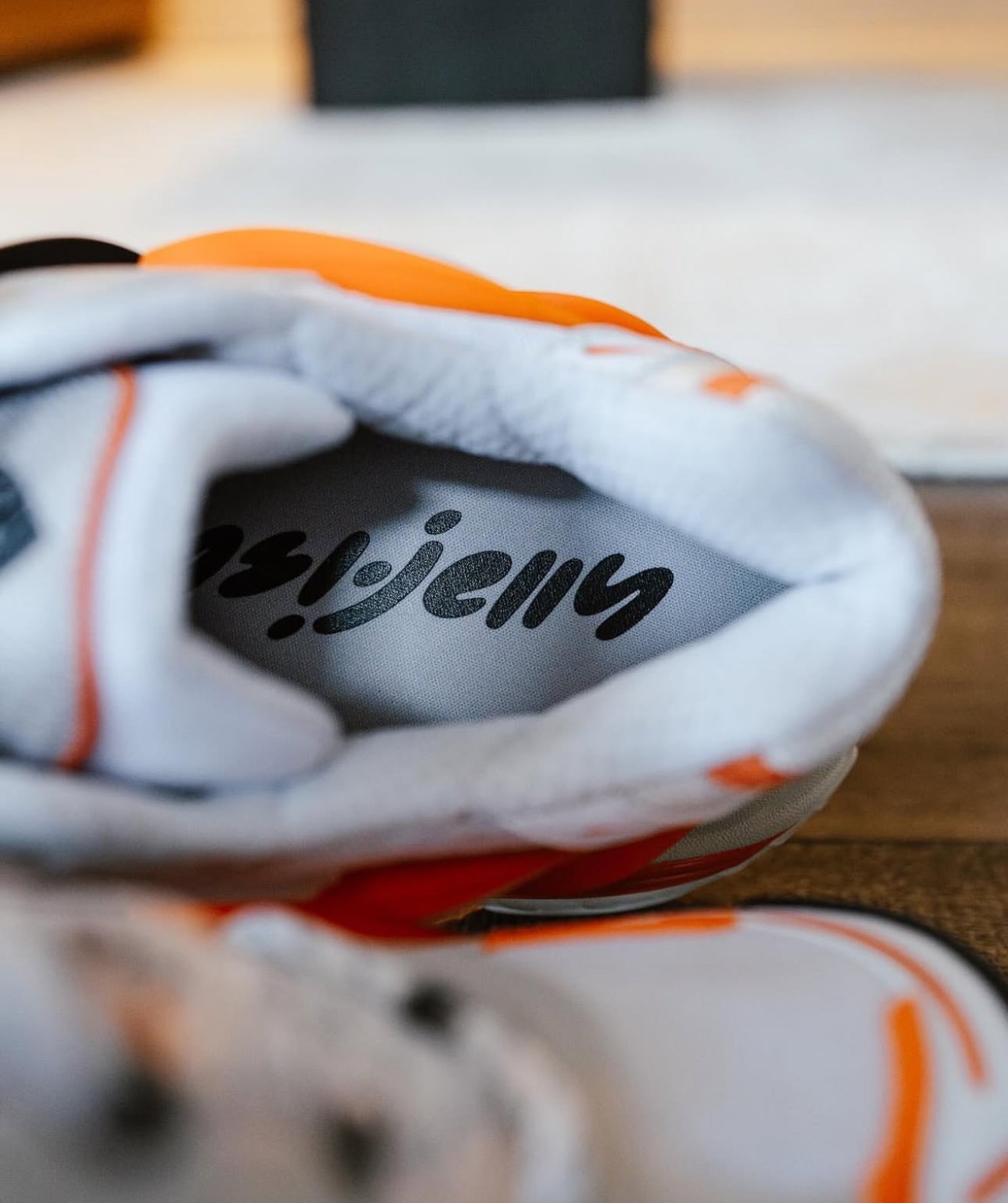 Adistar Jellyfish Pharrell Williams Focus Olive Orange