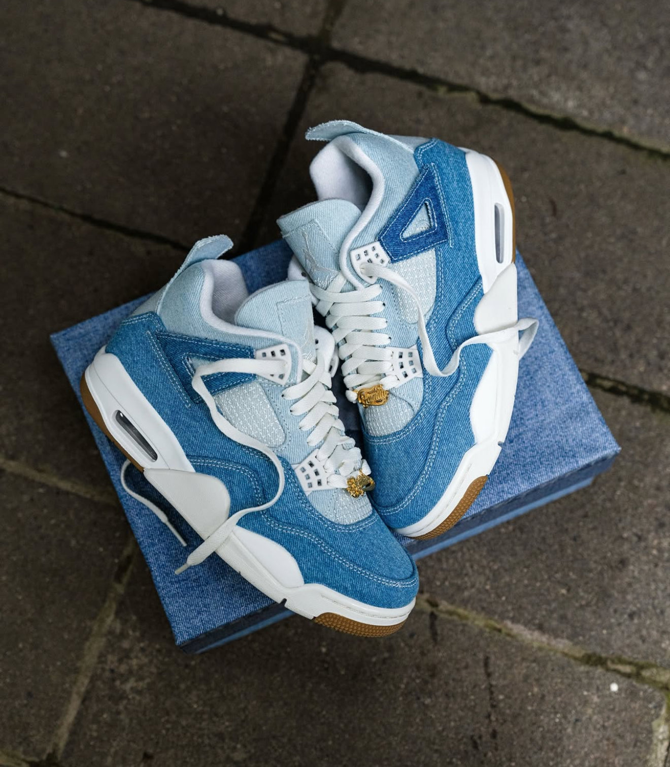 Air Jordan 4 Retro TEX Denim Worn Blue