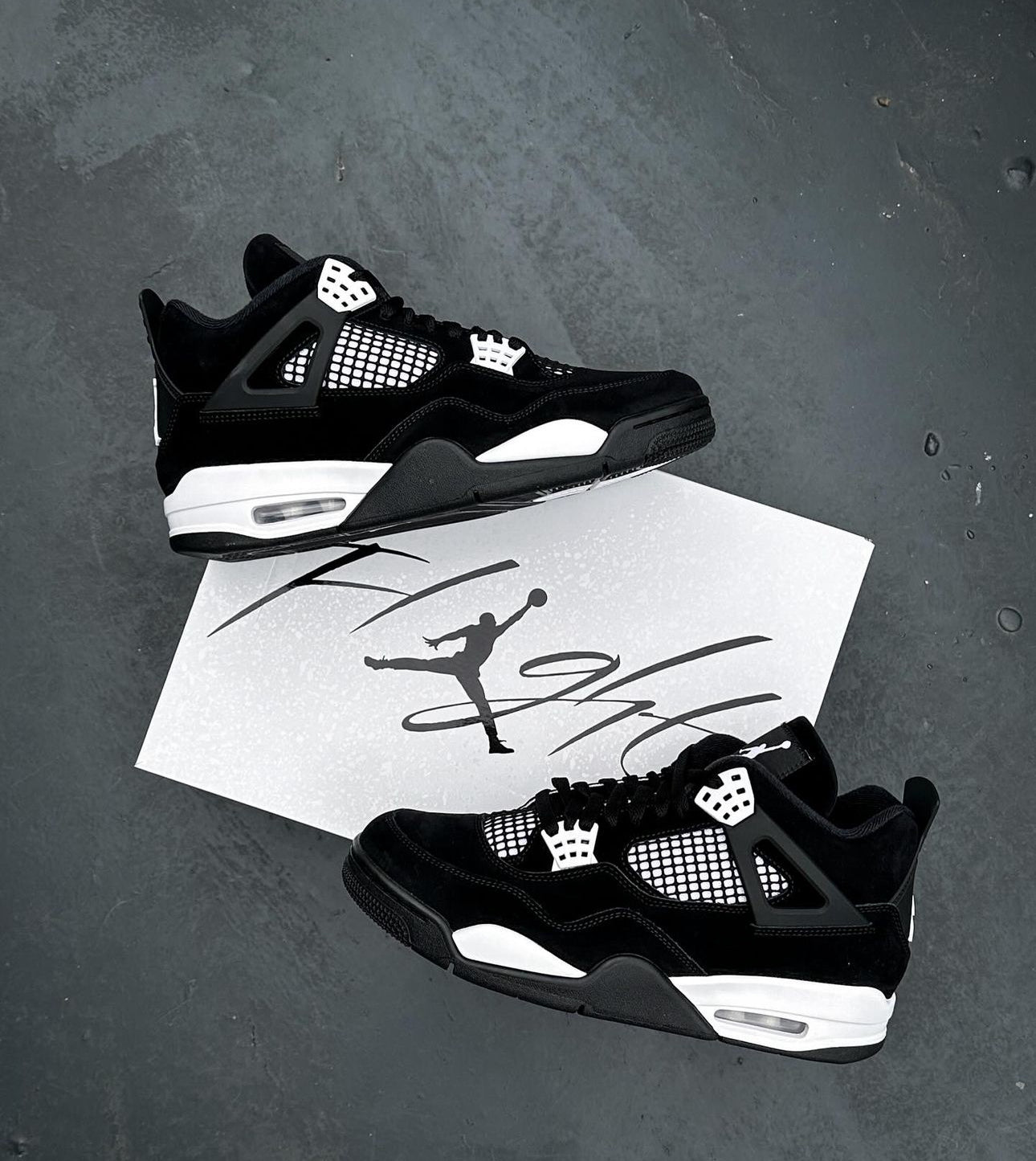 Air Jordan 4 White Thunder