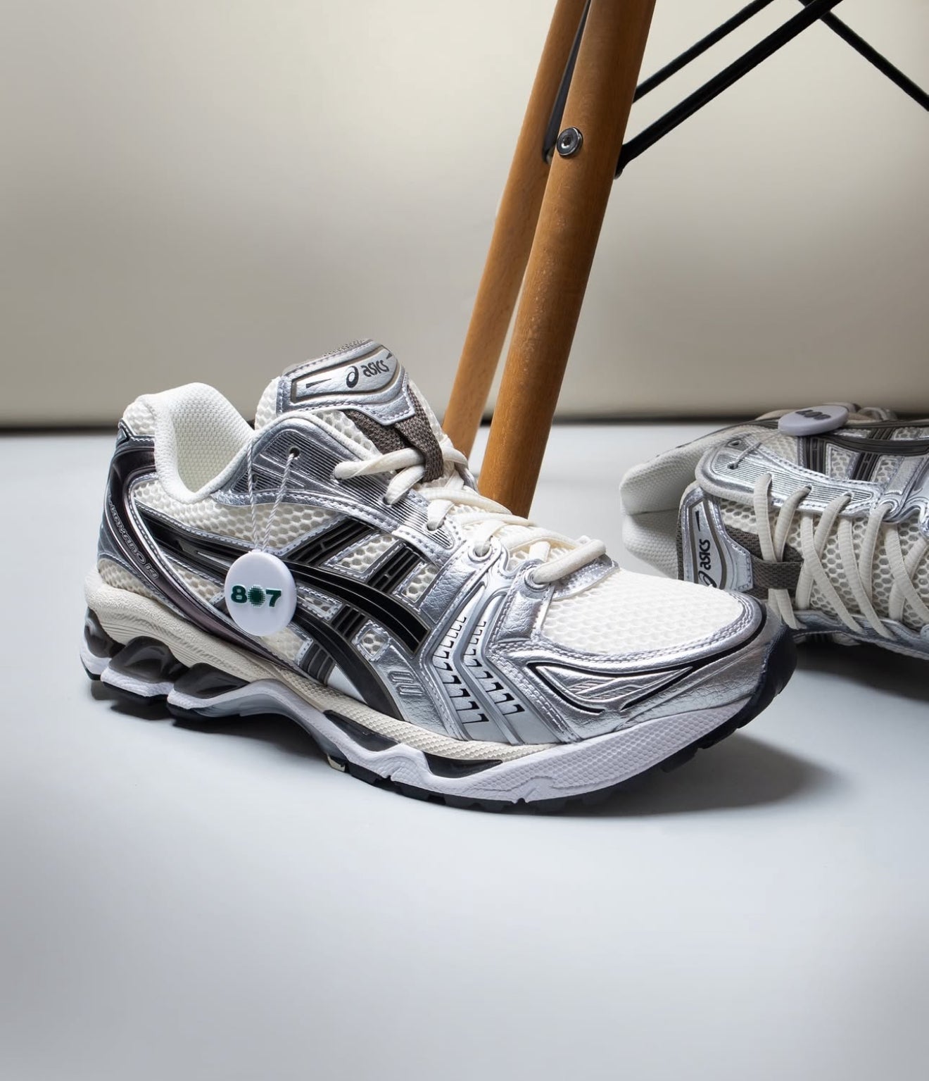 WMNs Gel Kayano 14 Cream Black Metallic Plum