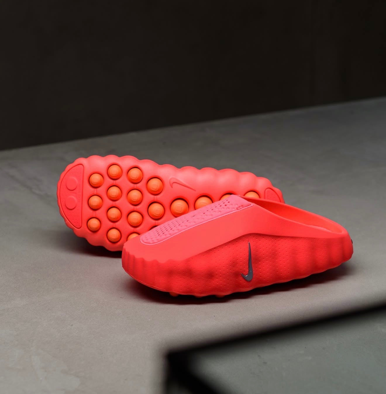 Mind 001 Slide Solar Red