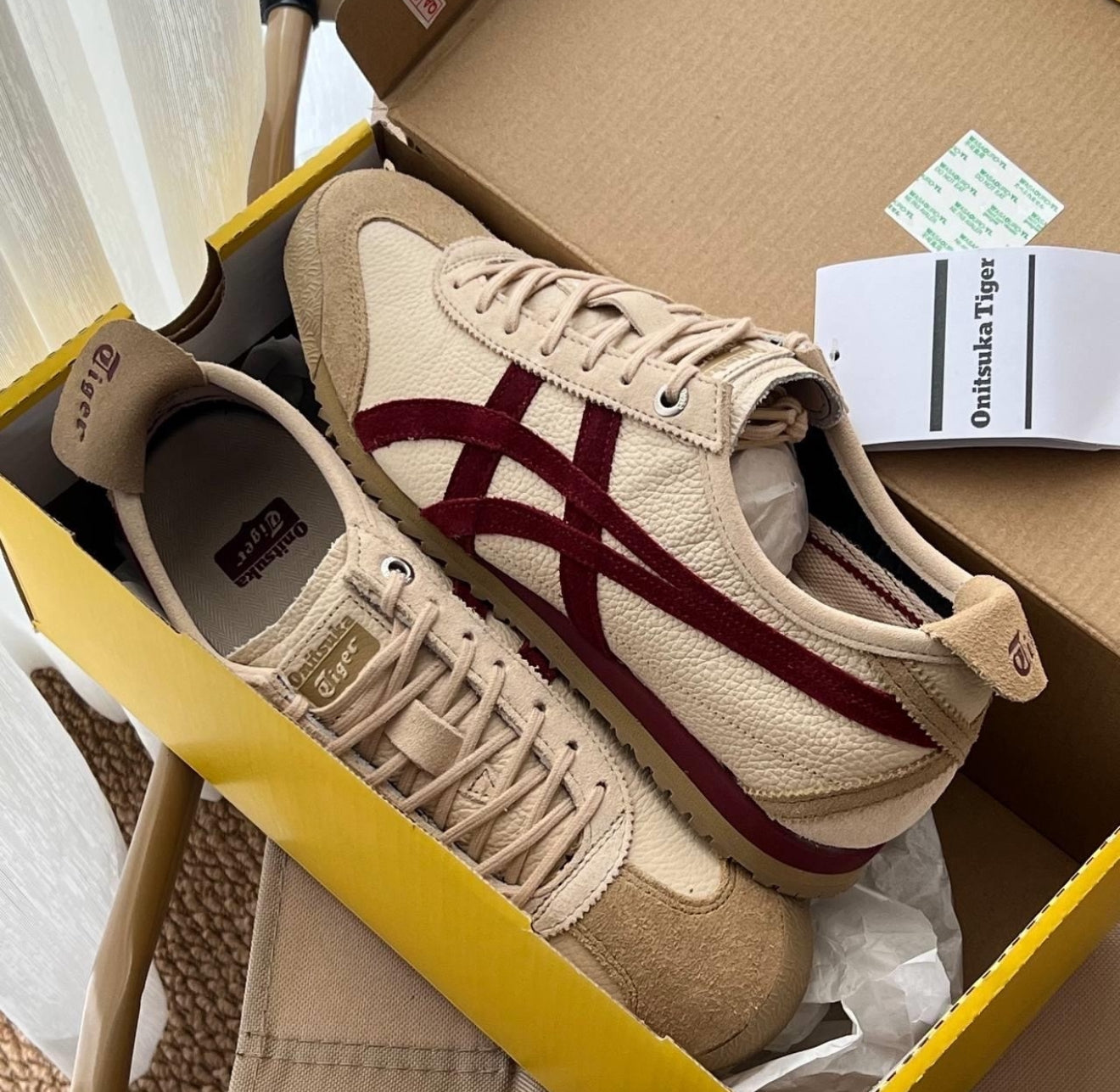 Mexico 66 Lace Up SD Beige Beet Juice