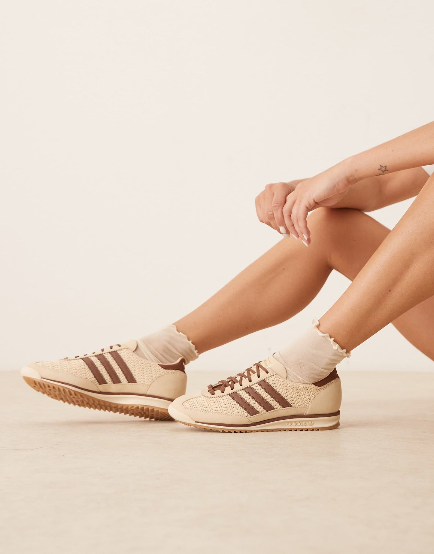 WMNs SL72 OG Sand Strata Preloved Brown Cream White
