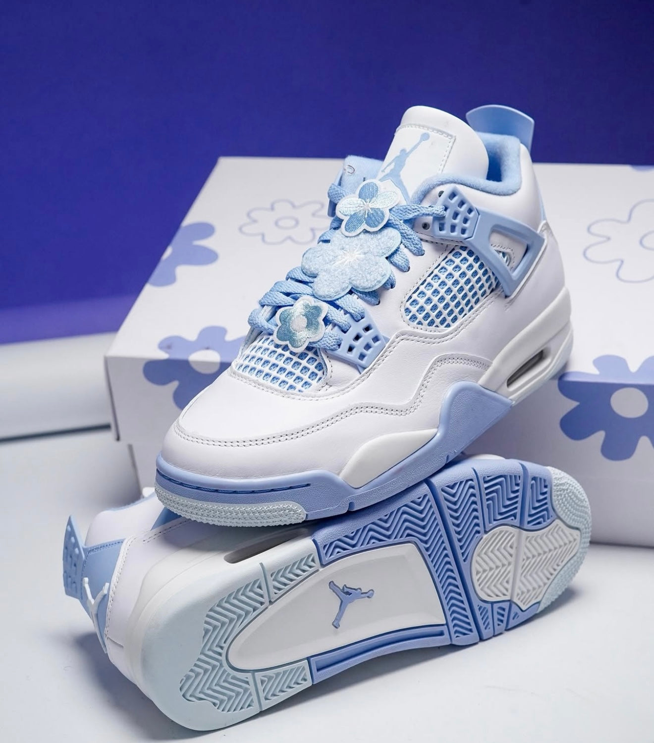 WMNs Air Jordan 4 Retro Forget Me Not