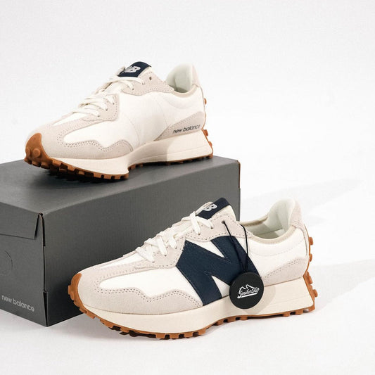 WMNs New Balance 327 Moonbeam Outerspace