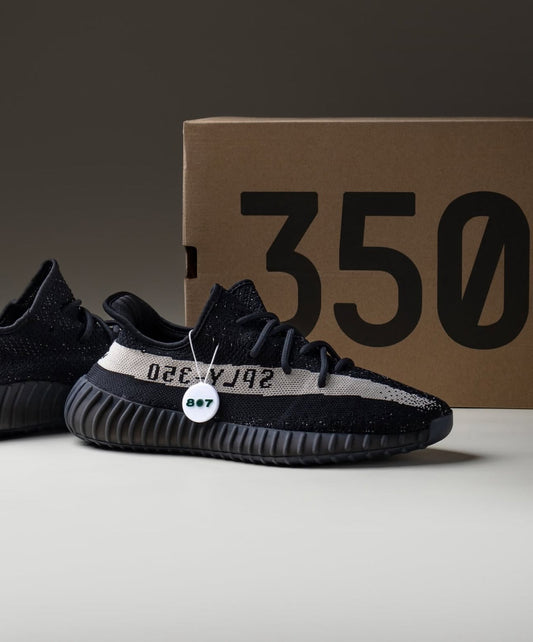 Yeezy Boost 350 V2 Oreo