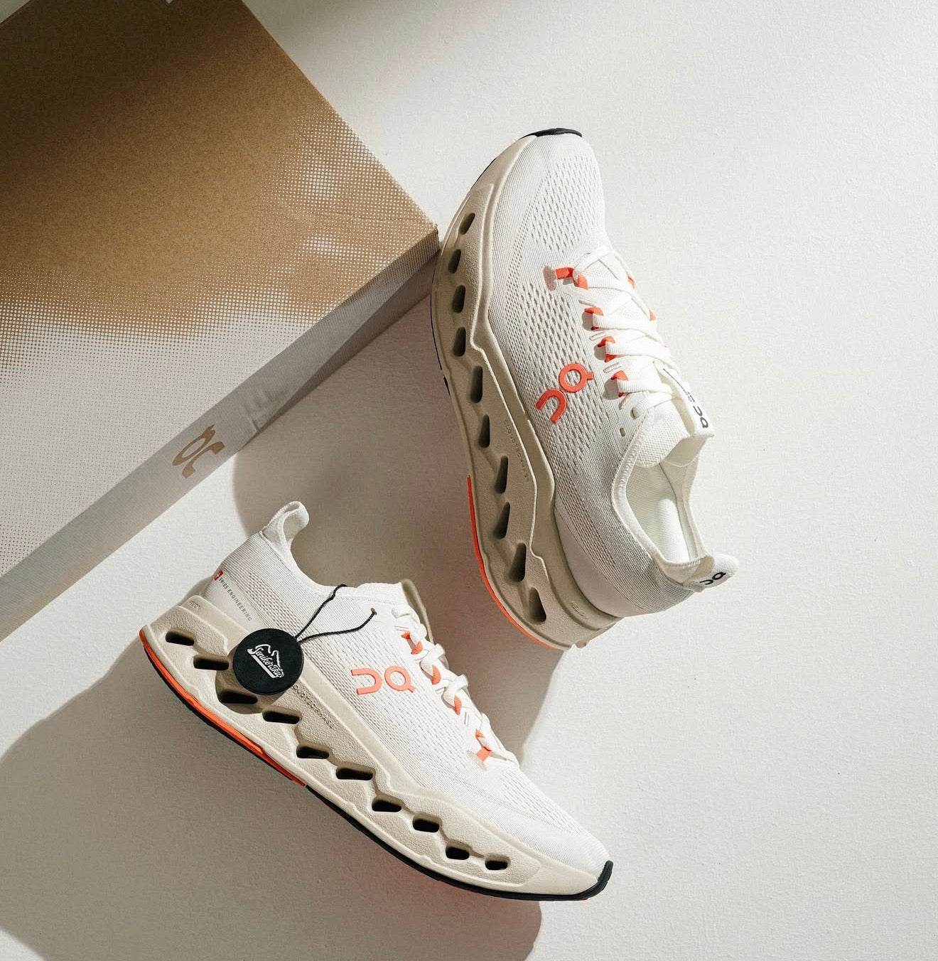 On Running Cloudsurfer Max Ivory Salmon