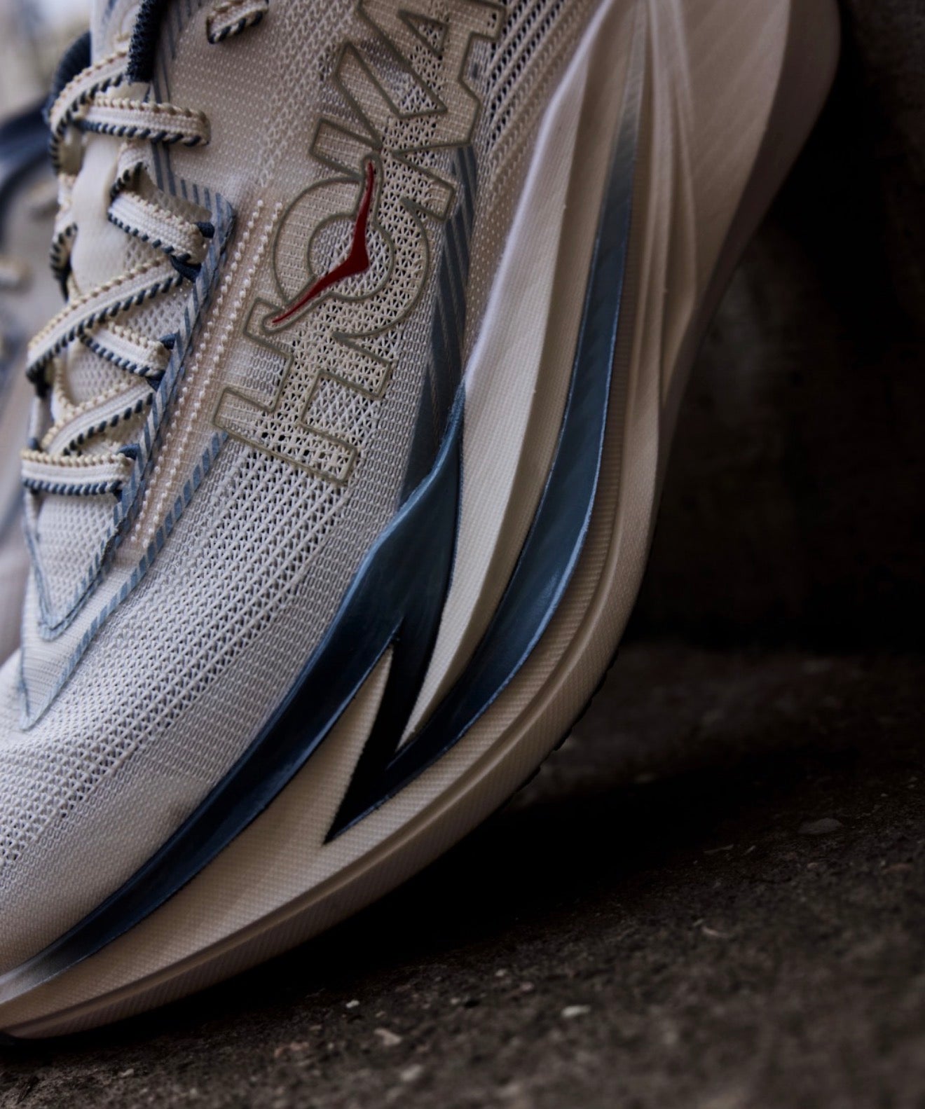Hoka One One Cielo X1 3.0 Alabaster Yellow Gold