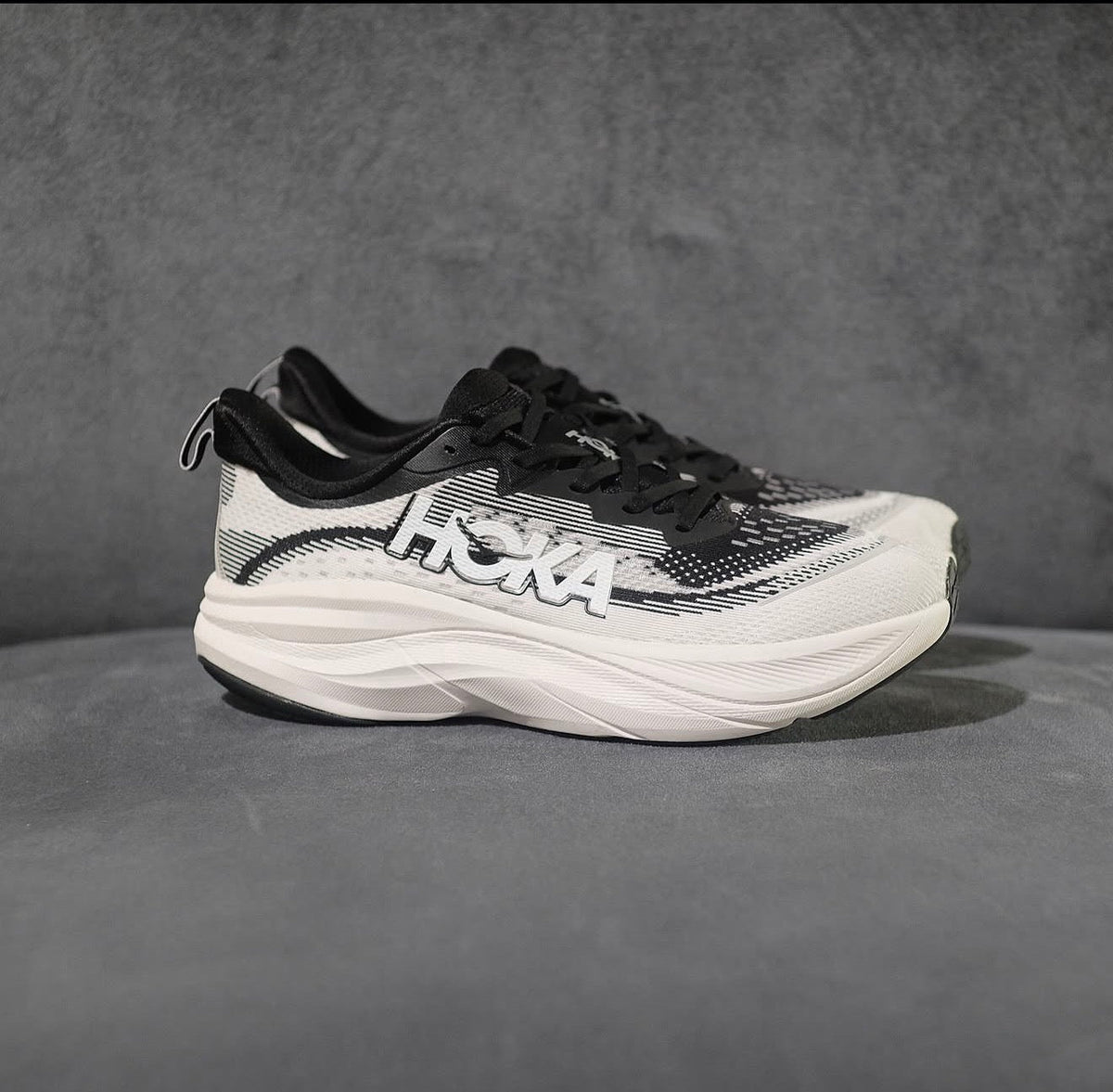 Hoka One One Skyflow Black White
