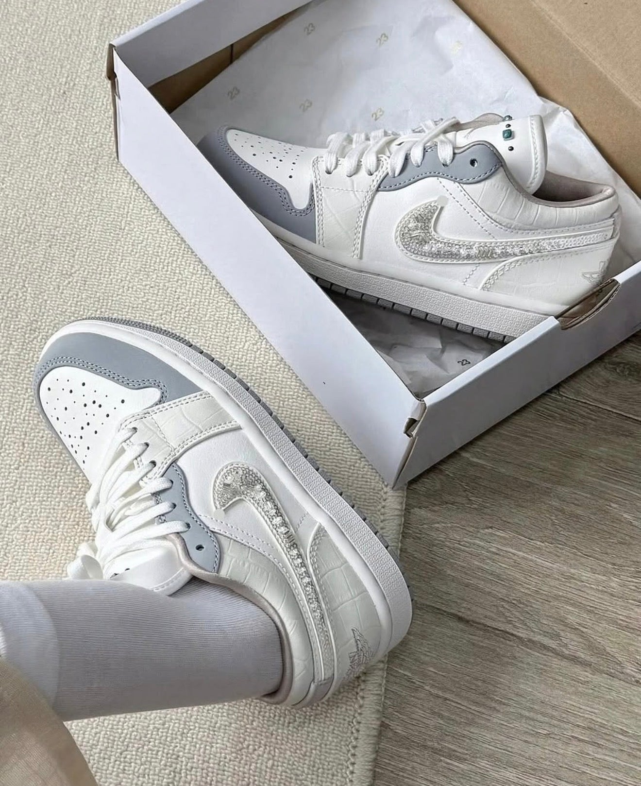 Air Jordan 1 Low Sail Soft Pearl