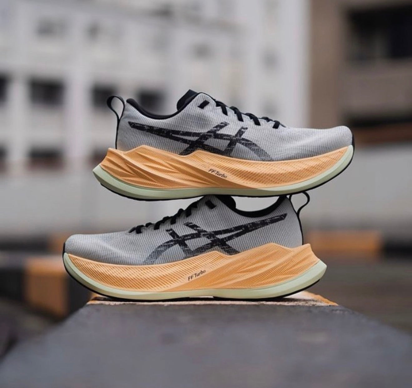 Superblast Peach Whisper Green