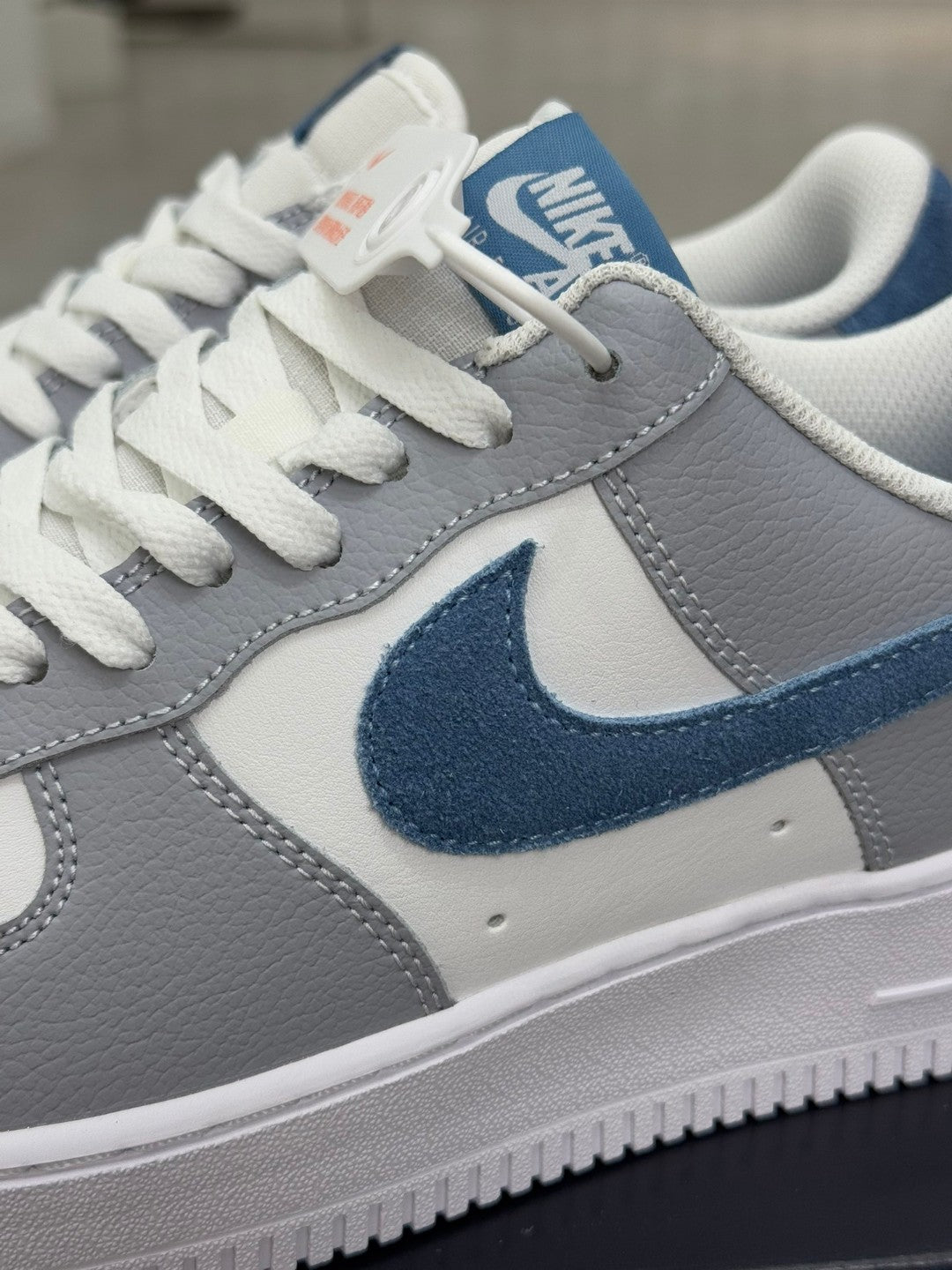 Airforce 1 07 Low Summit White / Aegean Storm