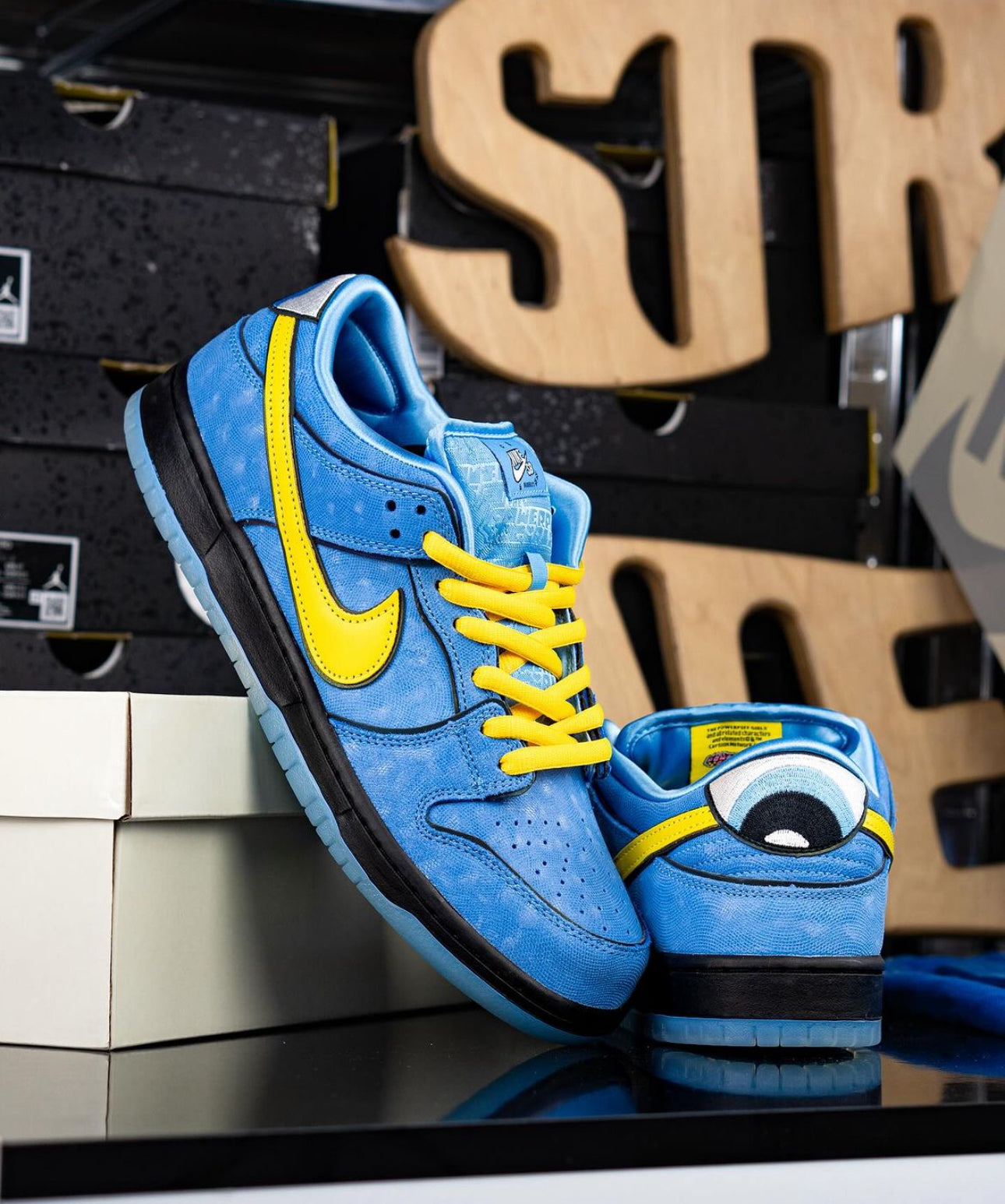 SB Dunk Low The Powerpuff Girls Bubbles
