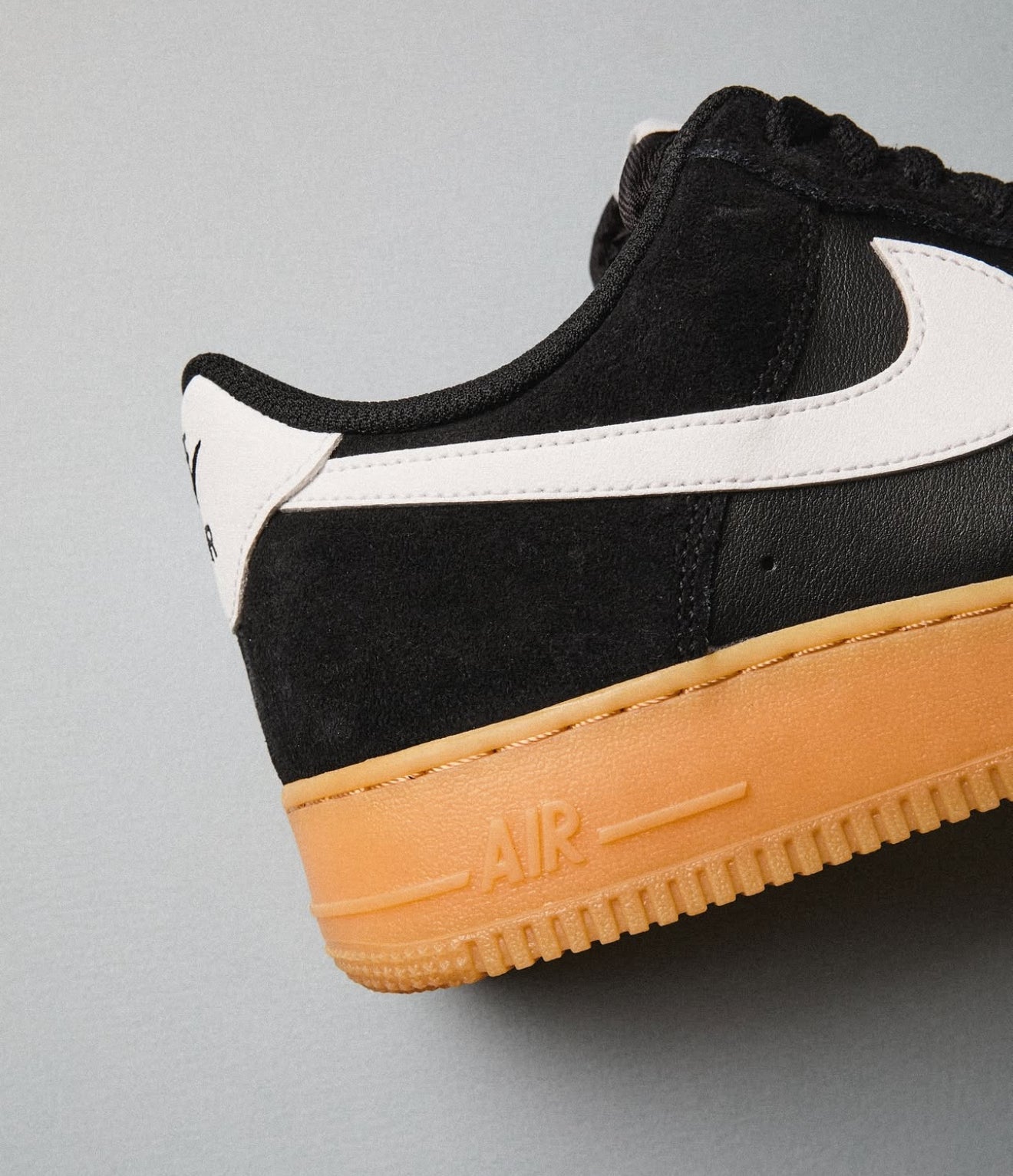 Airforce 1 Low '07 LV8 Black Summit White Gum