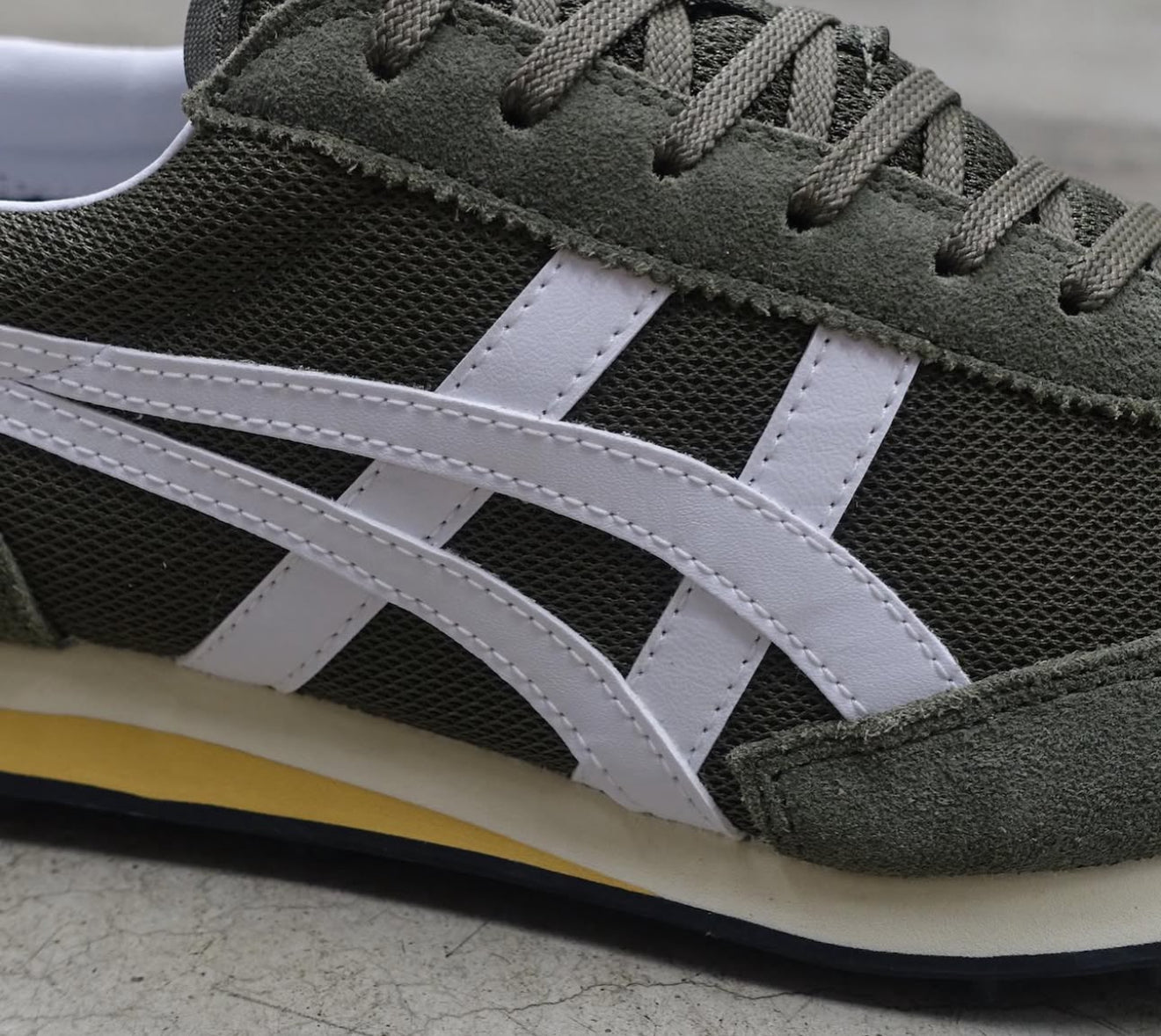 EDR 78 Lace Up Mantle Green/White