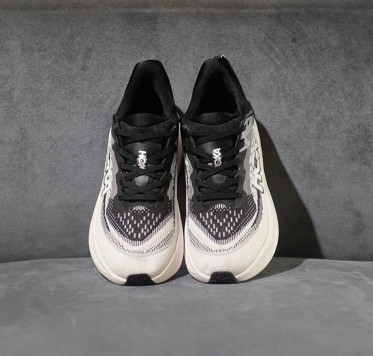 Hoka One One Skyflow Black White