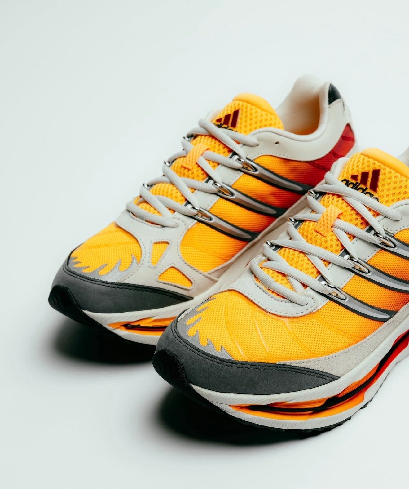Adistar HRMY Yellow Grey Team Victory Red