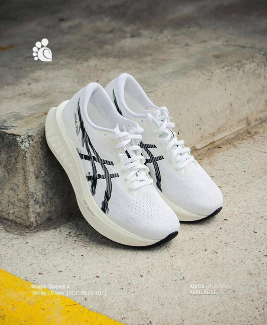 Magic Speed 4 White Black