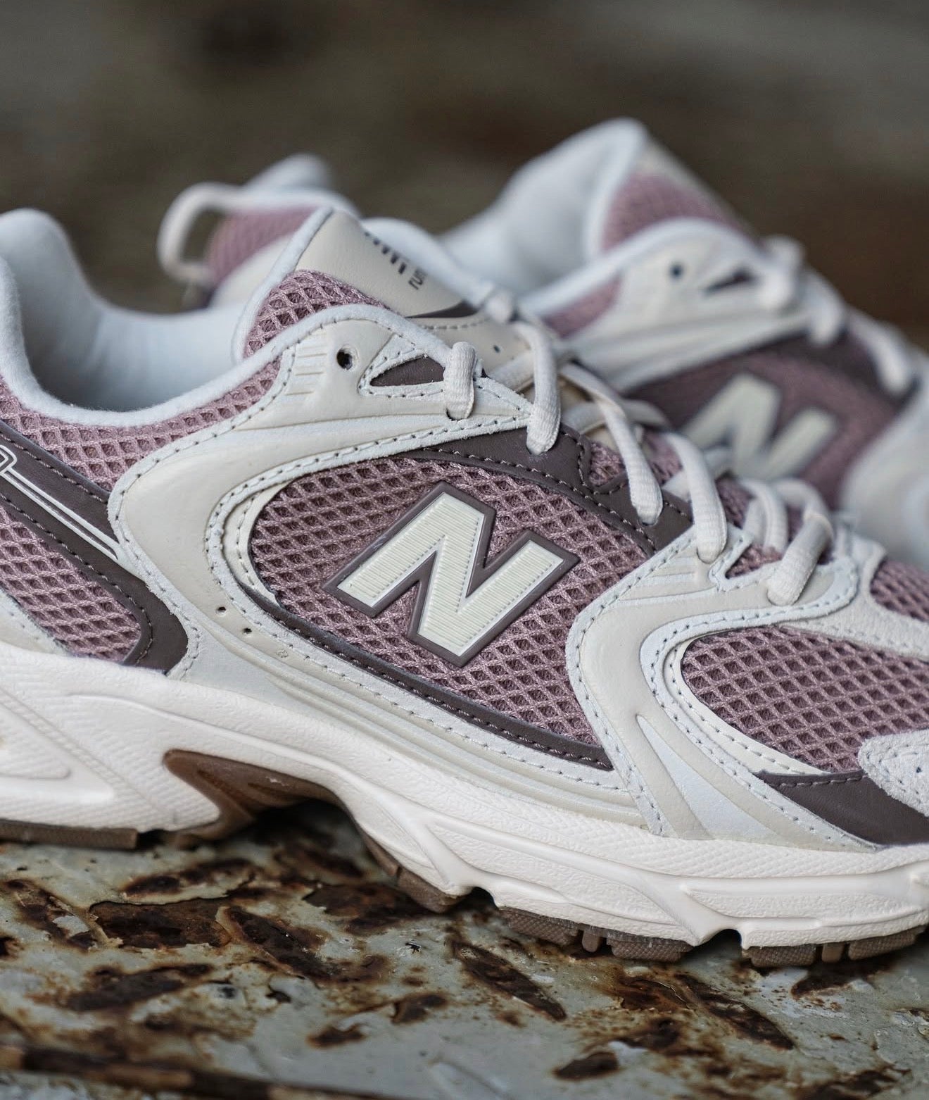 WMNs NB Balance 530 Bisque Earth Shadow Gum