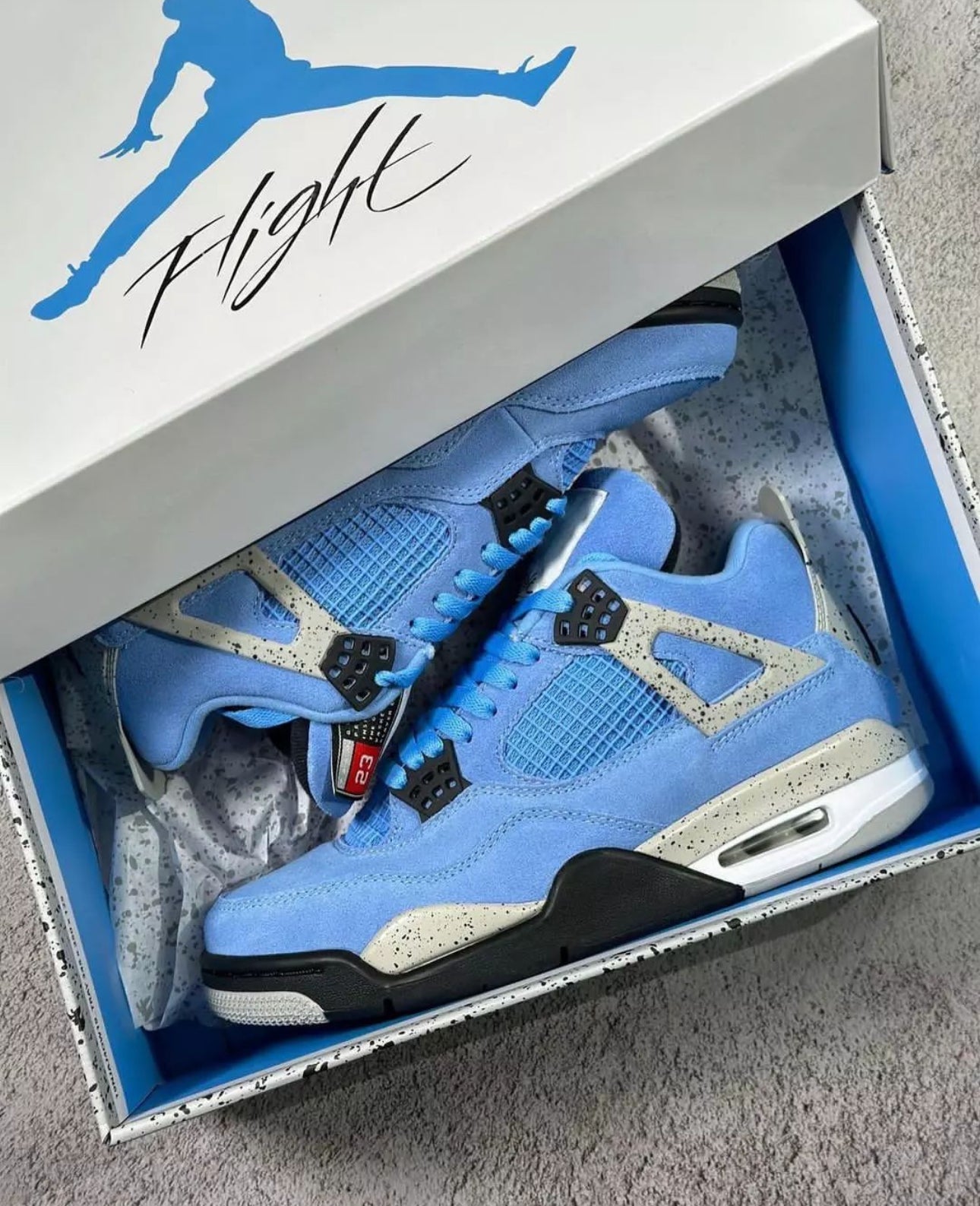 Air Jordan 4 Retro University Blue